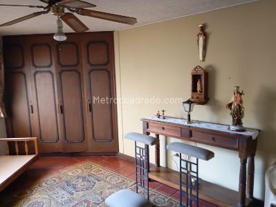 Apartamento de 5 alcobas en venta en Granada, Cali, 183 m² · foto 10 de 19