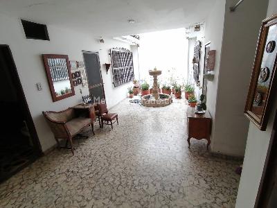 Casa de 4 alcobas en venta en Santa Teresita, Cali, 455 m² · foto 8 de 17