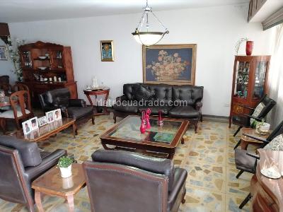 Casa de 4 alcobas en venta en Santa Teresita, Cali, 430 m² · foto 2 de 19