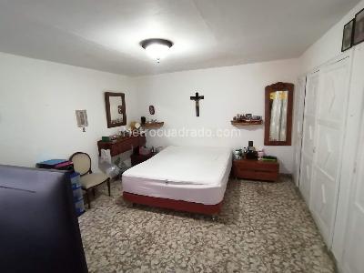 Casa de 4 alcobas en venta en Santa Teresita, Cali, 430 m² · foto 15 de 19