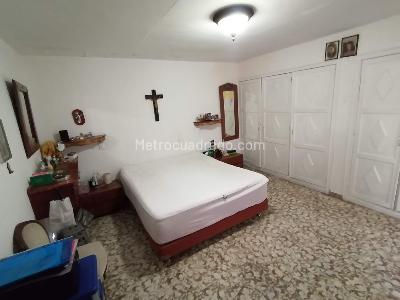 Casa de 4 alcobas en venta en Santa Teresita, Cali, 430 m² · foto 16 de 19
