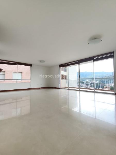 Apartamento en Arriendo, La Arboleda, Cali - Więcej