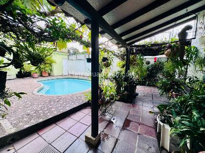 Casa de 4 alcobas en venta en La Arboleda, Cali, 385 m² · foto 2 de 20