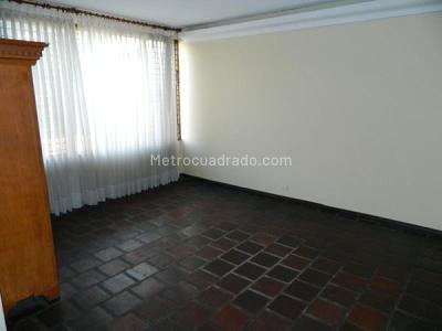 Casa de 3 alcobas en venta en Cristales, Cali, 470 m² · foto 10 de 20