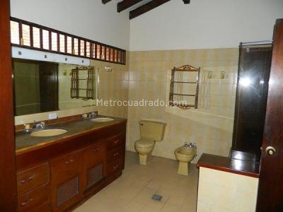 Casa de 3 alcobas en venta en Cristales, Cali, 470 m² · foto 12 de 20