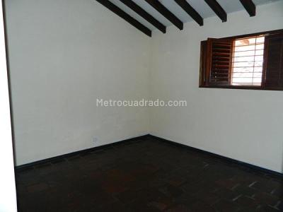 Casa de 3 alcobas en venta en Cristales, Cali, 470 m² · foto 15 de 20