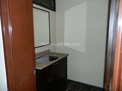 Casa de 3 alcobas en venta en Cristales, Cali, 470 m² · foto 18 de 20