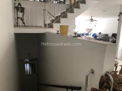 Casa de 5 alcobas en venta en Santa Rita, Cali, 700 m² · foto 5 de 12