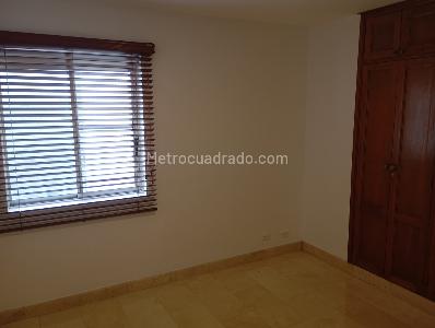 Apartamento de 3 alcobas en venta en Santa Teresita, Cali, 150 m² · foto 13 de 20
