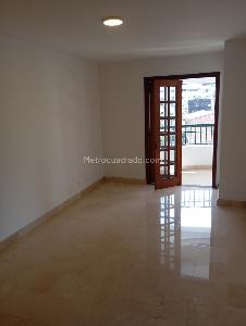 Apartamento de 3 alcobas en venta en Santa Teresita, Cali, 150 m² · foto 8 de 20