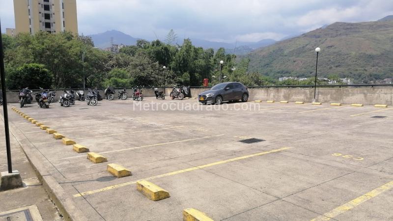 Piso – Cali, Barrio Obrero, Comuna 9 - Más