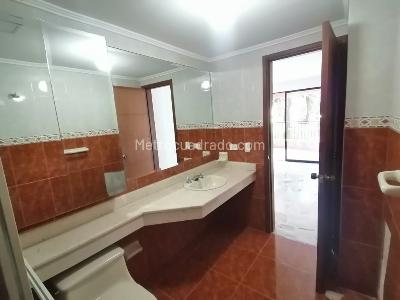 Apartamento en venta en Granada, Cali · foto 11 de 20