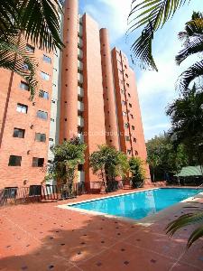 Apartamento en venta en Granada, Cali · foto 19 de 20