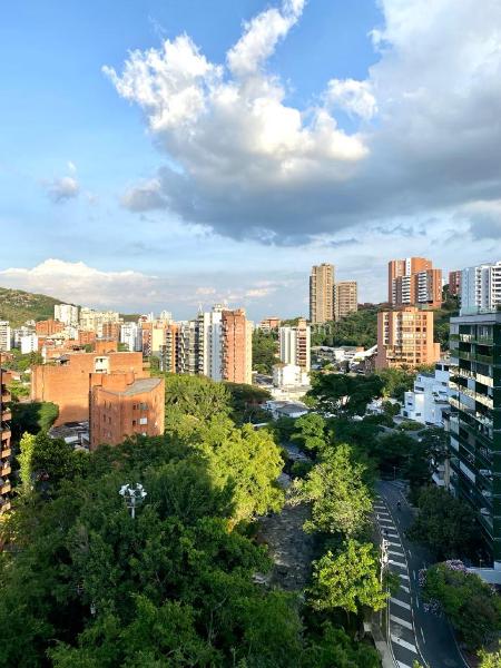Apartamento en Arriendo, Santa Rita, Cali
