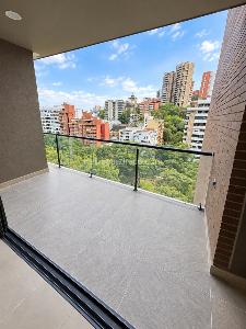 Apartamento de 2 alcobas en venta en Santa Rita, Cali, 86 m² · foto 2 de 13