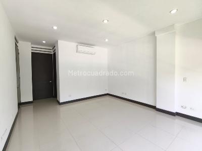 Casa de 5 alcobas en arriendo en Parcelaciones Pance, Cali, 1200 m² · foto 11 de 20