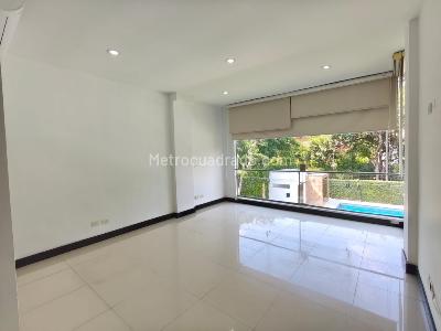Casa de 5 alcobas en arriendo en Parcelaciones Pance, Cali, 1200 m² · foto 12 de 20