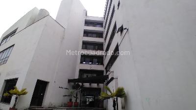 Office for rent in Santa Monica Residencial, Cali