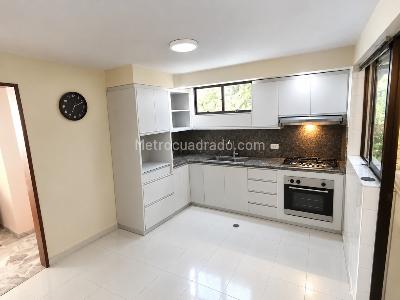 Apartamento de 3 alcobas en venta en Centenario, Cali, 150 m² · foto 7 de 20
