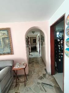 Apartamento de 3 alcobas en venta en Centenario, Cali, 150 m² · foto 9 de 20