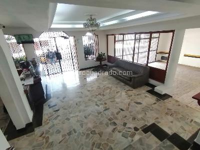 Apartamento de 3 alcobas en venta en Centenario, Cali, 150 m² · foto 19 de 20