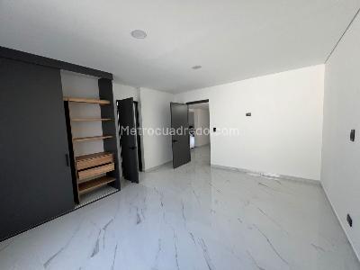 Casa de 4 alcobas en venta en La Castellana, Medellín, 147 m² · foto 12 de 20