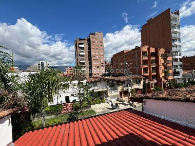 Casa de 4 alcobas en venta en La Castellana, Medellín, 147 m² · foto 5 de 20