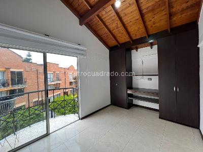 Casa de 4 alcobas en venta en La Mota, Medellín, 104 m² · foto 3 de 10