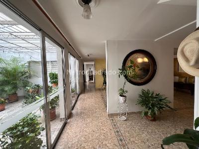 Casa de 4 alcobas en venta en La Castellana, Medellín, 225 m² · foto 11 de 20