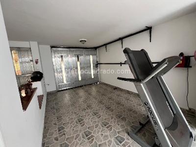 Casa de 4 alcobas en venta en La Castellana, Medellín, 225 m² · foto 14 de 20