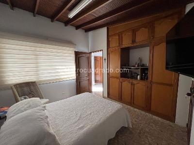 Casa de 4 alcobas en venta en La Castellana, Medellín, 225 m² · foto 17 de 20