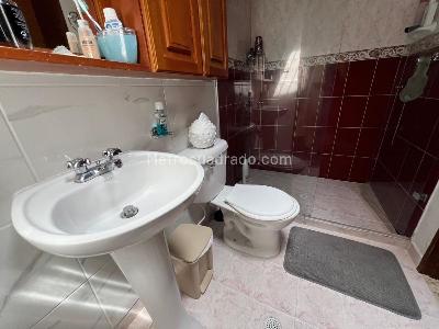 Casa de 4 alcobas en venta en La Castellana, Medellín, 225 m² · foto 18 de 20