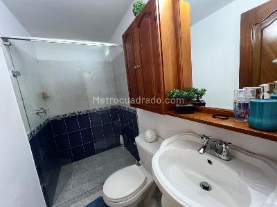Casa de 4 alcobas en venta en La Castellana, Medellín, 225 m² · foto 19 de 20