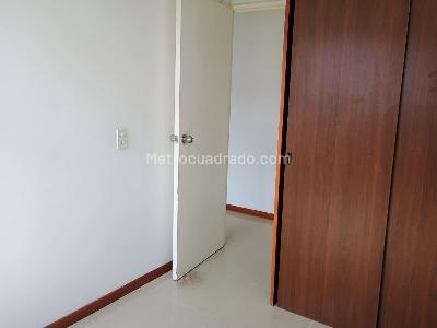 Apartamento de 3 alcobas en venta en El Rincon, Medellín, 60 m² · foto 10 de 15