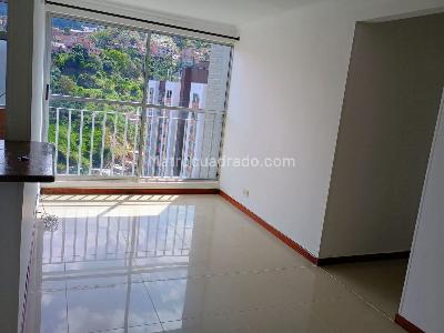 Apartamento de 3 alcobas en venta en El Rincon, Medellín, 60 m² · foto 4 de 15