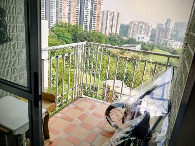 Apartamento de 3 alcobas en venta en El Rincon, Medellín, 65 m² · foto 2 de 13