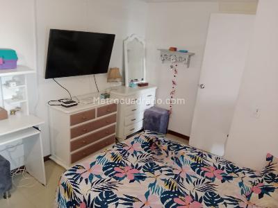 Apartamento de 3 alcobas en venta en El Rincon, Medellín, 65 m² · foto 7 de 13