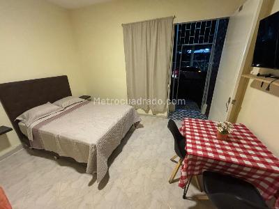 Apartamento de 3 alcobas en venta en Laureles, Medellín, 129 m² · foto 5 de 6