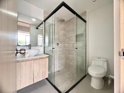Apartamento de 2 alcobas en venta en La America, Medellín, 74 m² · foto 8 de 10