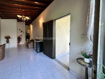 Casa de 4 alcobas en venta en Los Alpes, Medellín, 121 m² · foto 9 de 13