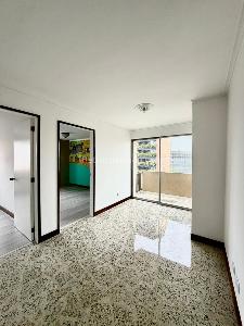 Apartamento de 4 alcobas en venta en Laureles, Medellín, 161 m² · foto 12 de 16