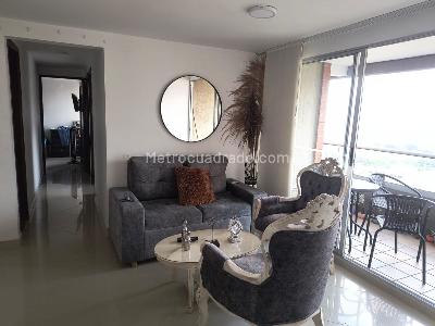 Apartamento de 3 alcobas en venta en Los Alpes, Medellín, 74 m² · foto 3 de 19