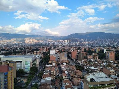 Apartamento de 3 alcobas en venta en Los Alpes, Medellín, 74 m² · foto 4 de 19