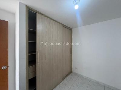 Apartamento de 3 alcobas en arriendo en San Bernardo, Medellín, 90 m² · foto 13 de 14