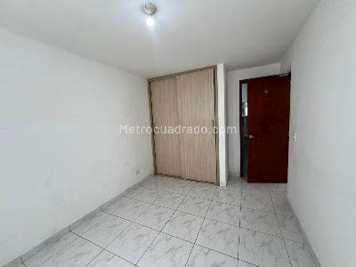 Apartamento de 3 alcobas en arriendo en San Bernardo, Medellín, 90 m² · foto 5 de 14