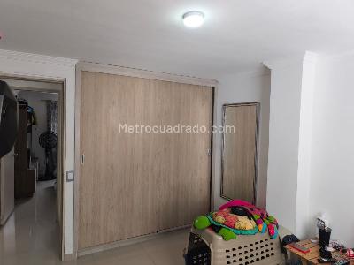 Apartamento de 4 alcobas en venta en Simon Bolivar, Medellín, 158 m² · foto 16 de 20