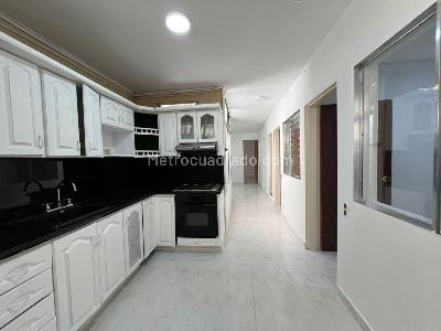 Apartamento en venta en Las Playas, Medellín · foto 3 de 14