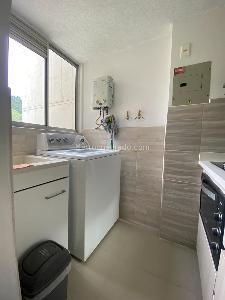 Apartamento en venta en Loma De Los Bernal, Medellín · foto 10 de 13