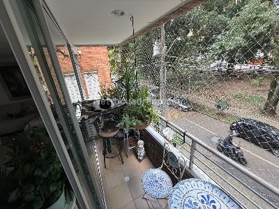 Apartamento en venta en La Castellana, Medellín · foto 18 de 20