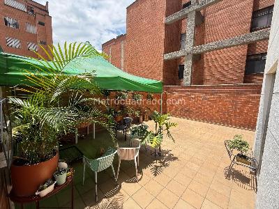 Apartamento en venta en La Castellana, Medellín · foto 6 de 20
